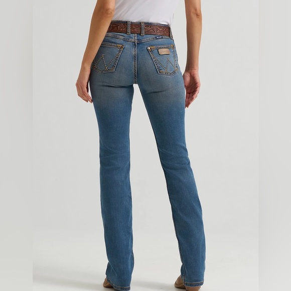 Wrangler Women's Retro Mae Mid Rise Stretch Boot Cut Jeans Size 13x32 - Picture 2 of 10